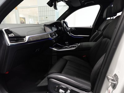 صورة 27 لـ 2022 BMW X5