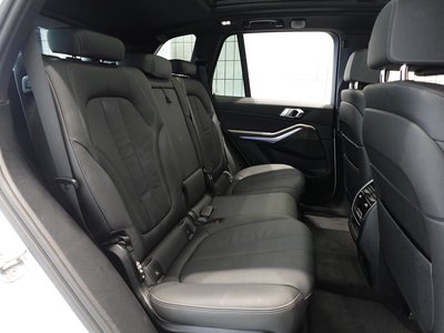 صورة 22 لـ 2022 BMW X5