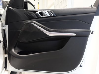 صورة 37 لـ 2022 BMW X5