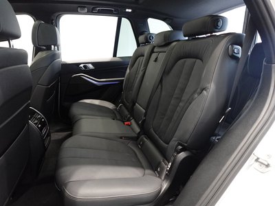 صورة 28 لـ 2022 BMW X5