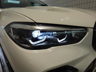صورة 76 لـ 2022 BMW X5