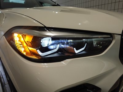 صورة 75 لـ 2022 BMW X5