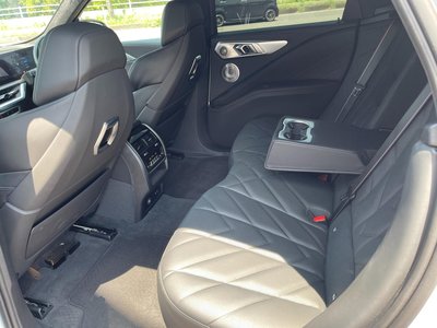 2024 BMW XM thumbnail 18