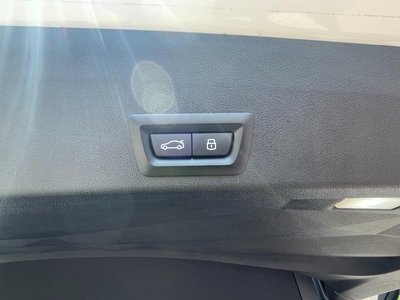 2024 BMW XM thumbnail 24