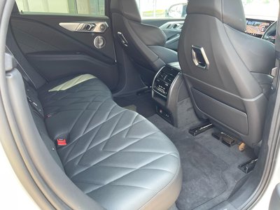 2024 BMW XM thumbnail 17