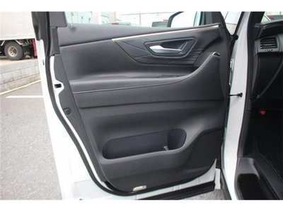 2026 Toyota ALPHARD 照片 37