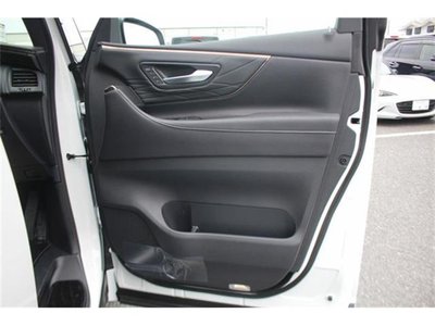 2026 Toyota ALPHARD 照片 32