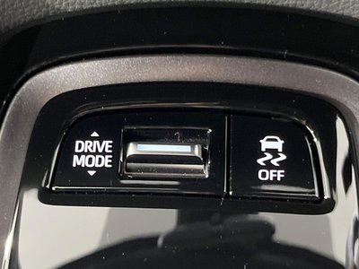 صورة 38 لـ 2023 Toyota GR COROLLA