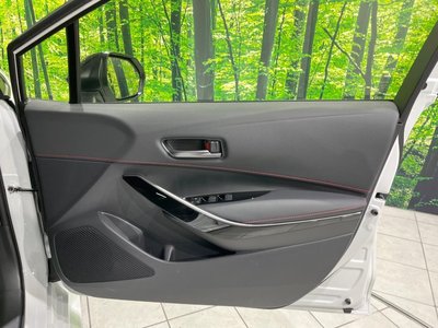 صورة 29 لـ 2023 Toyota GR COROLLA