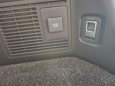 صورة 65 لـ 2025 Toyota ALPHARD