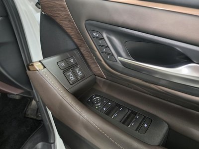 صورة 38 لـ 2025 Toyota ALPHARD