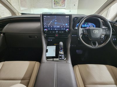 صورة 53 لـ 2025 Toyota ALPHARD