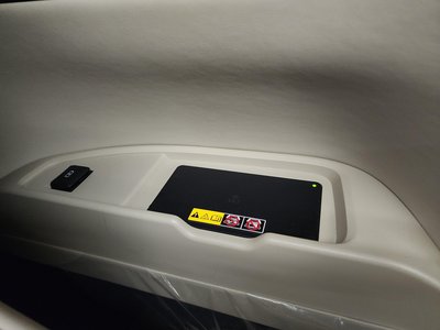 صورة 13 لـ 2025 Toyota ALPHARD