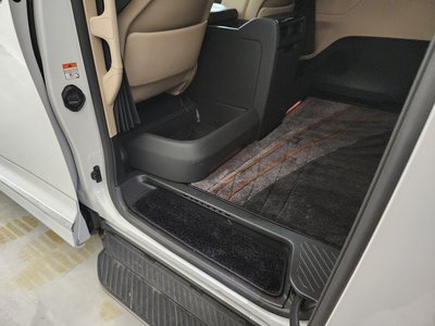 صورة 50 لـ 2025 Toyota ALPHARD