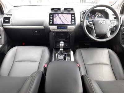 2021 Toyota LAND CRUISER PRADO — фото 2