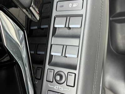 2023 LAND Rover RANGE ROVER EVOQUE thumbnail 42