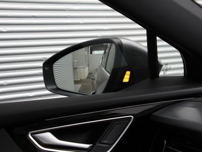 صورة 14 لـ 2025 AUDI Q4 SPORTBACK E-TRON