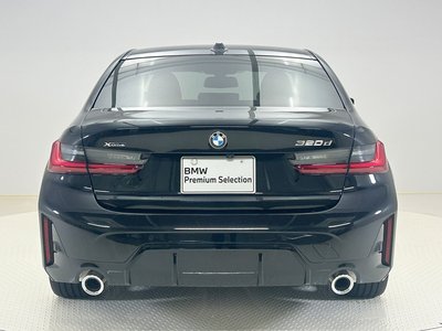 2026 BMW 3 SERIES photo 8