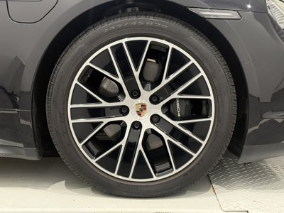 2025 Porsche TAYCAN thumbnail 20