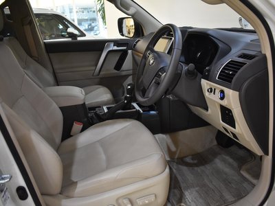 صورة 25 لـ 2023 Toyota LAND CRUISER PRADO