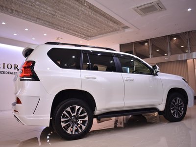 صورة 44 لـ 2023 Toyota LAND CRUISER PRADO