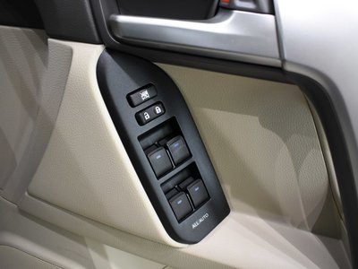صورة 31 لـ 2023 Toyota LAND CRUISER PRADO