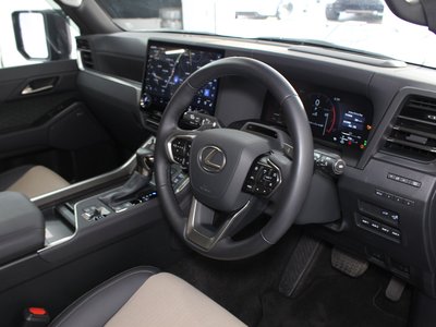 2025 Lexus GX 照片 14