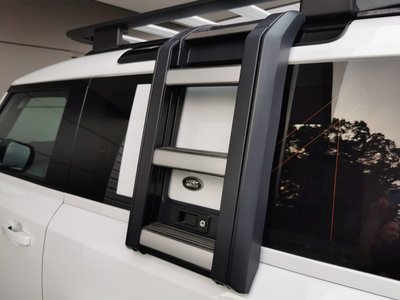 2021 LAND Rover DEFENDER photo 7