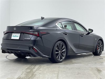 2023 Lexus IS thumbnail 42