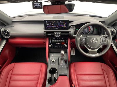 2023 Lexus IS photo 4