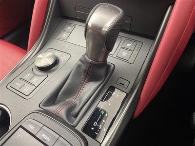 2023 Lexus IS thumbnail 28