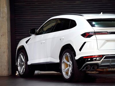 2019 Lamborghini URUS — фото 37