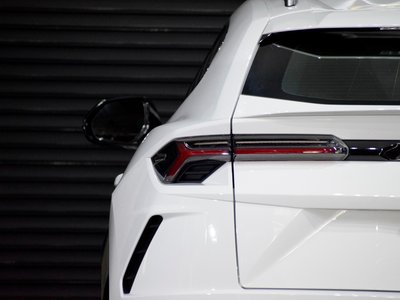 2019 Lamborghini URUS — фото 39