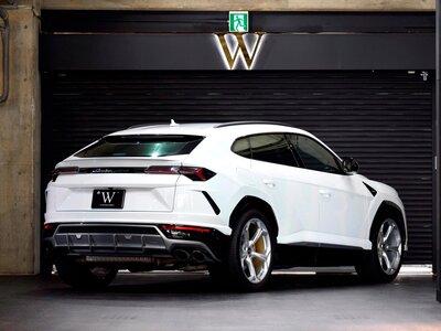 2019 Lamborghini URUS — фото 4