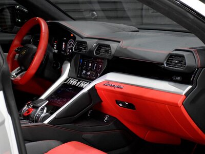 2019 Lamborghini URUS — фото 60