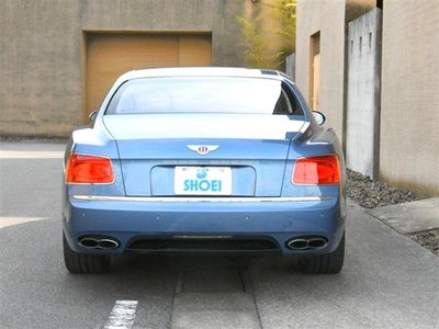 صورة 16 لـ 2018 Bentley FLYING SPUR