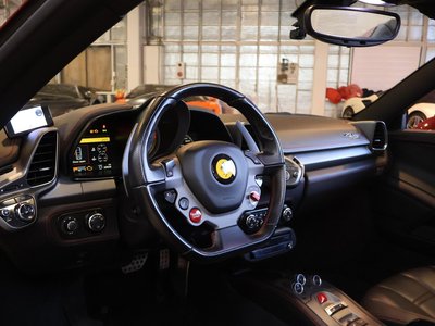 2012 Ferrari 458 SPIDER 照片 10