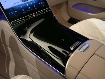 2025 Mercedes-BENZ S-CLASS MAYBACH thumbnail 70