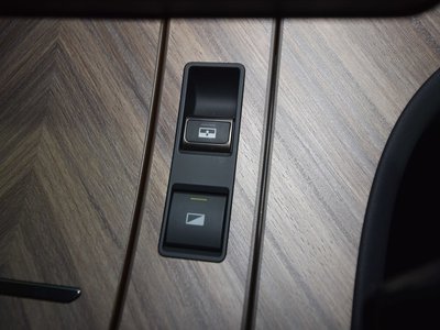 2024 Lexus LM photo 40
