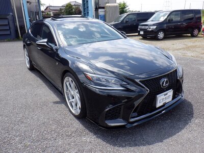صورة مصغرة 2 لـ 2017 Lexus LS