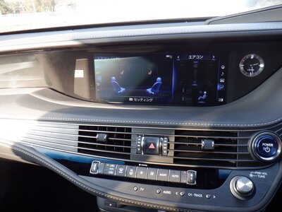 صورة مصغرة 8 لـ 2017 Lexus LS