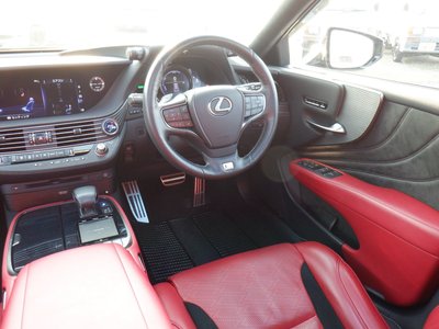 صورة مصغرة 4 لـ 2017 Lexus LS