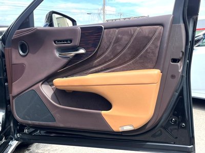 2018 Lexus LS thumbnail 43