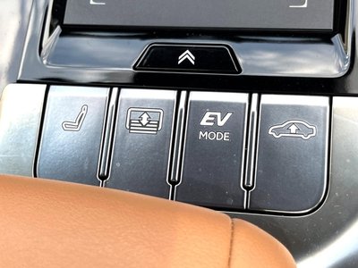 2018 Lexus LS thumbnail 70