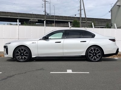 2024 BMW I7 photo 7