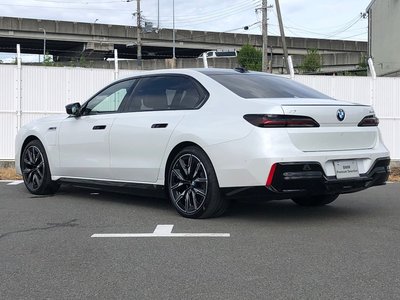 2024 BMW I7 photo 8