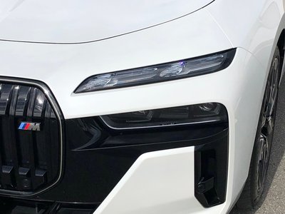 2024 BMW I7 thumbnail 23