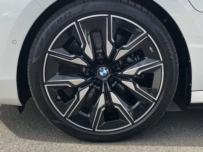 2024 BMW I7 photo 12