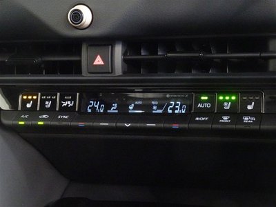 2024 Toyota CROWN SPORT photo 14