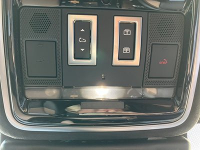 2025 LAND Rover RANGE ROVER VELAR photo 10